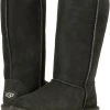UGG Kids Boots Classic Tall II (Little Kid/Big Kid) 2 UGG Kids Boots Classic Tall II (Little Kid/Big Kid) -UGG Shop 812ZbNzU0iL. AC SR736920